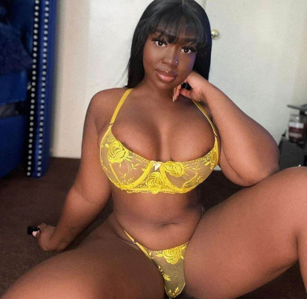 25P Chocolate Goddess nude