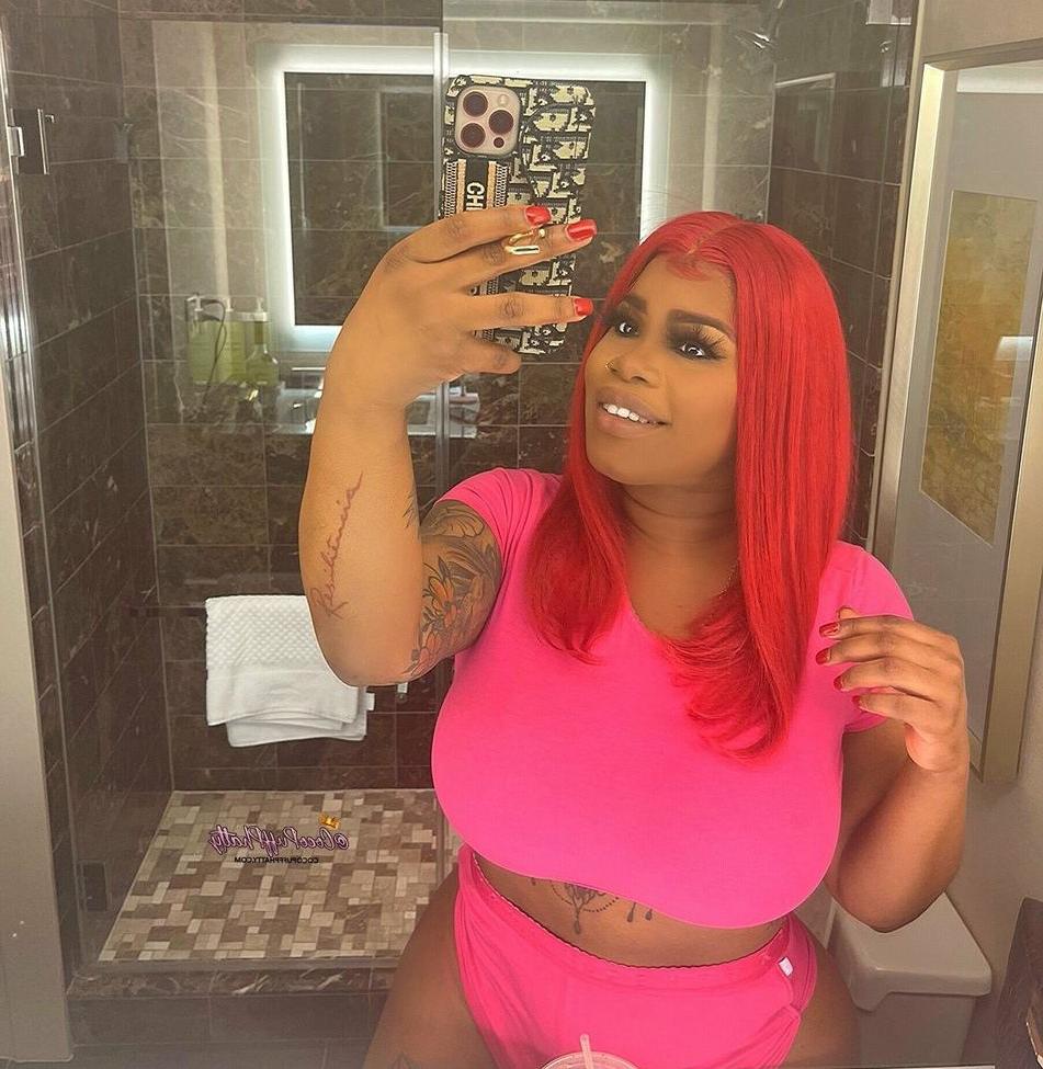 25P Chocolate Goddess nude