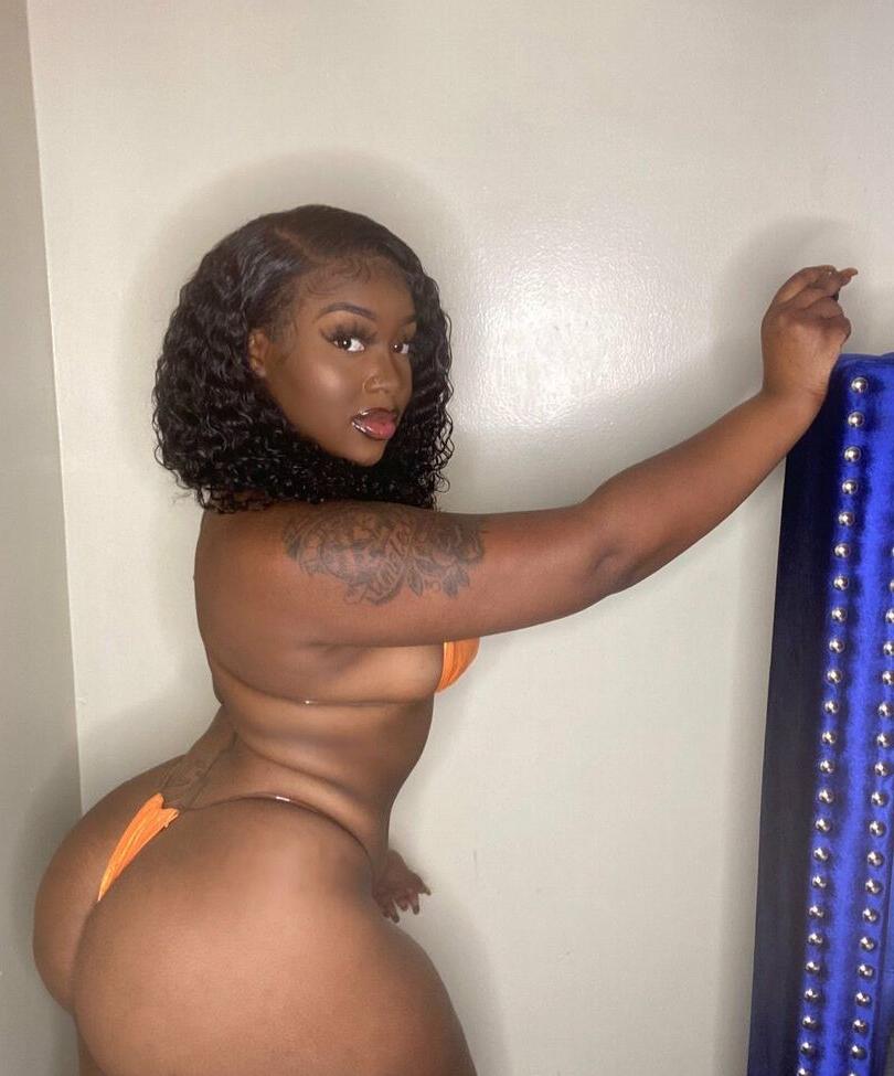 25P Chocolate Goddess nude