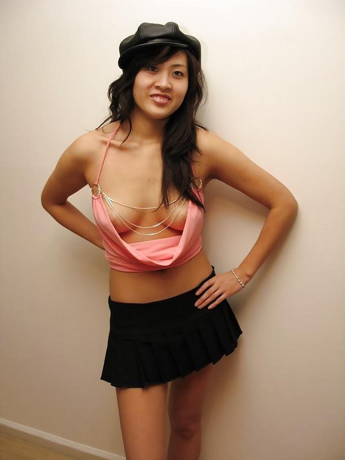 25P BEAUTIFUL SEXY ASIAN MILF XI