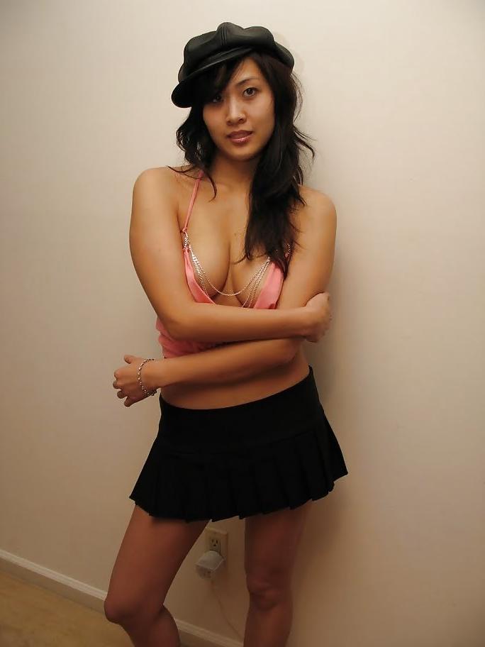 25P BEAUTIFUL SEXY ASIAN MILF XI