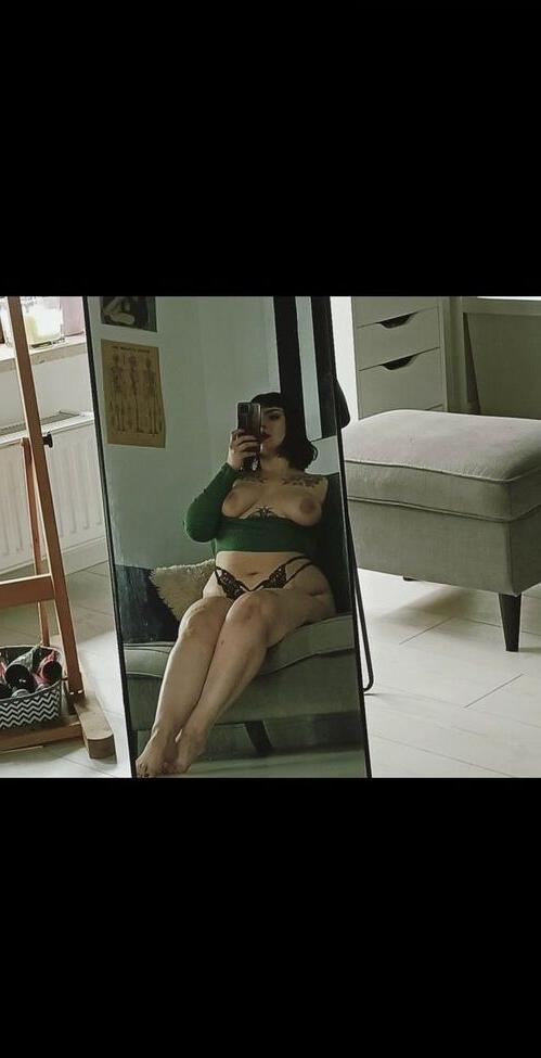 11P Hel_goddess_ofdeath nude