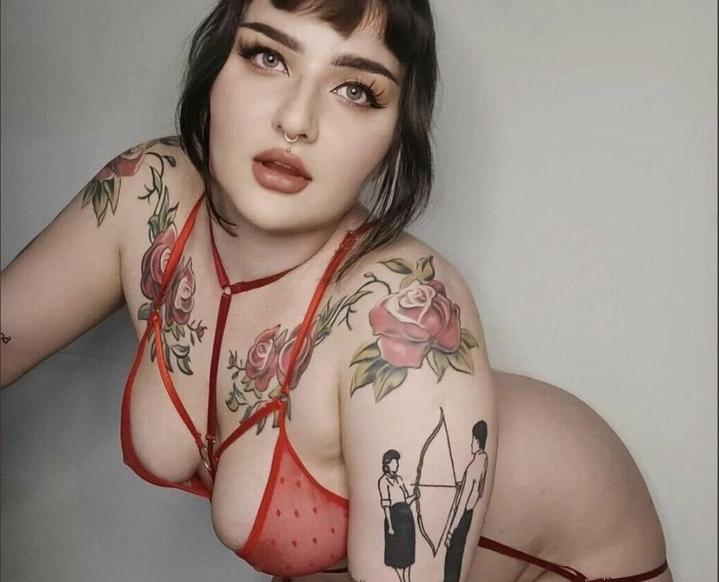 11P Hel_goddess_ofdeath nude