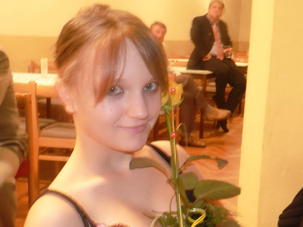 25P Redhead Teen