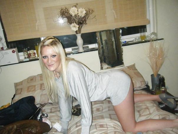25P British Slut Chelsea Barrett