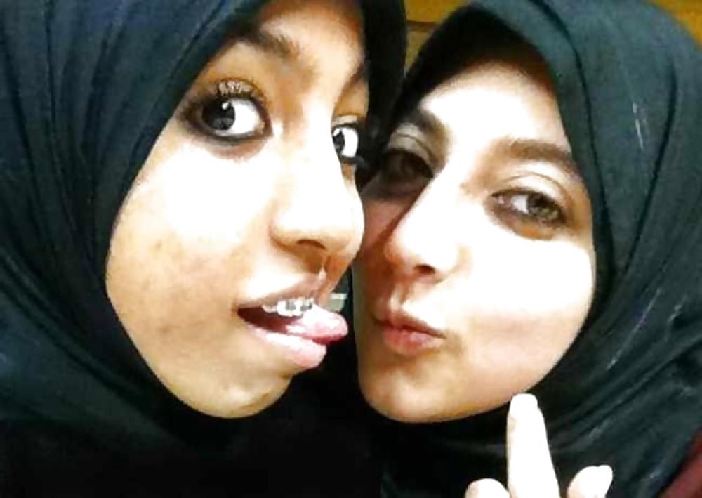 8P Arab turkish girls 7