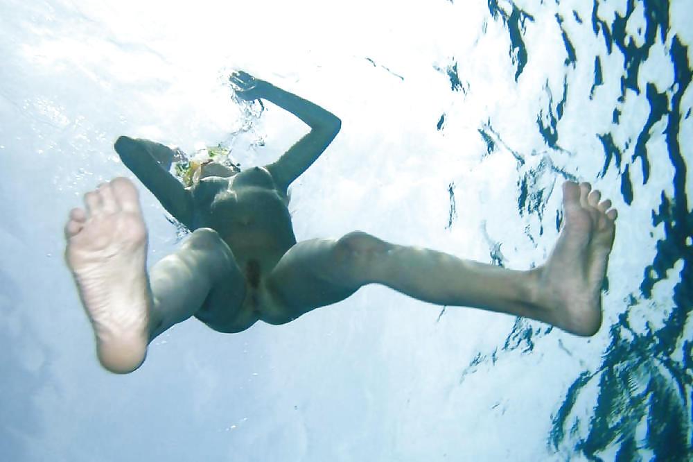 10P Underwater Girls III