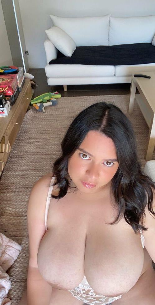 25P Nerd-nugget nude