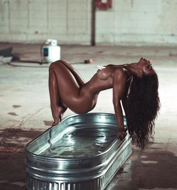 8P Goddess RuhhV nude
