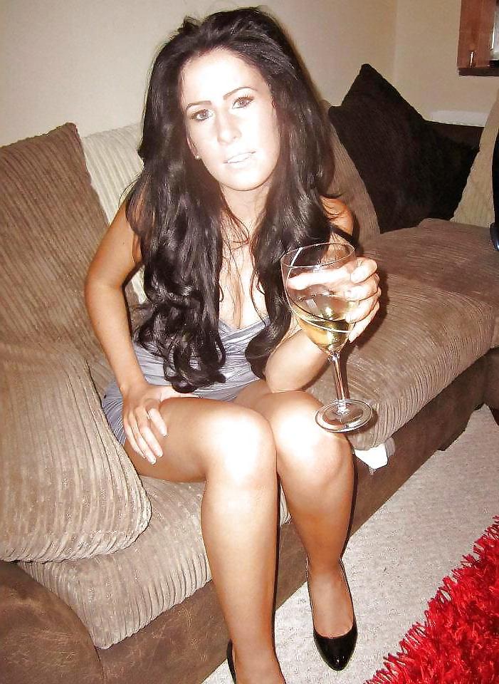 25P More sexy British girls (non nude)...