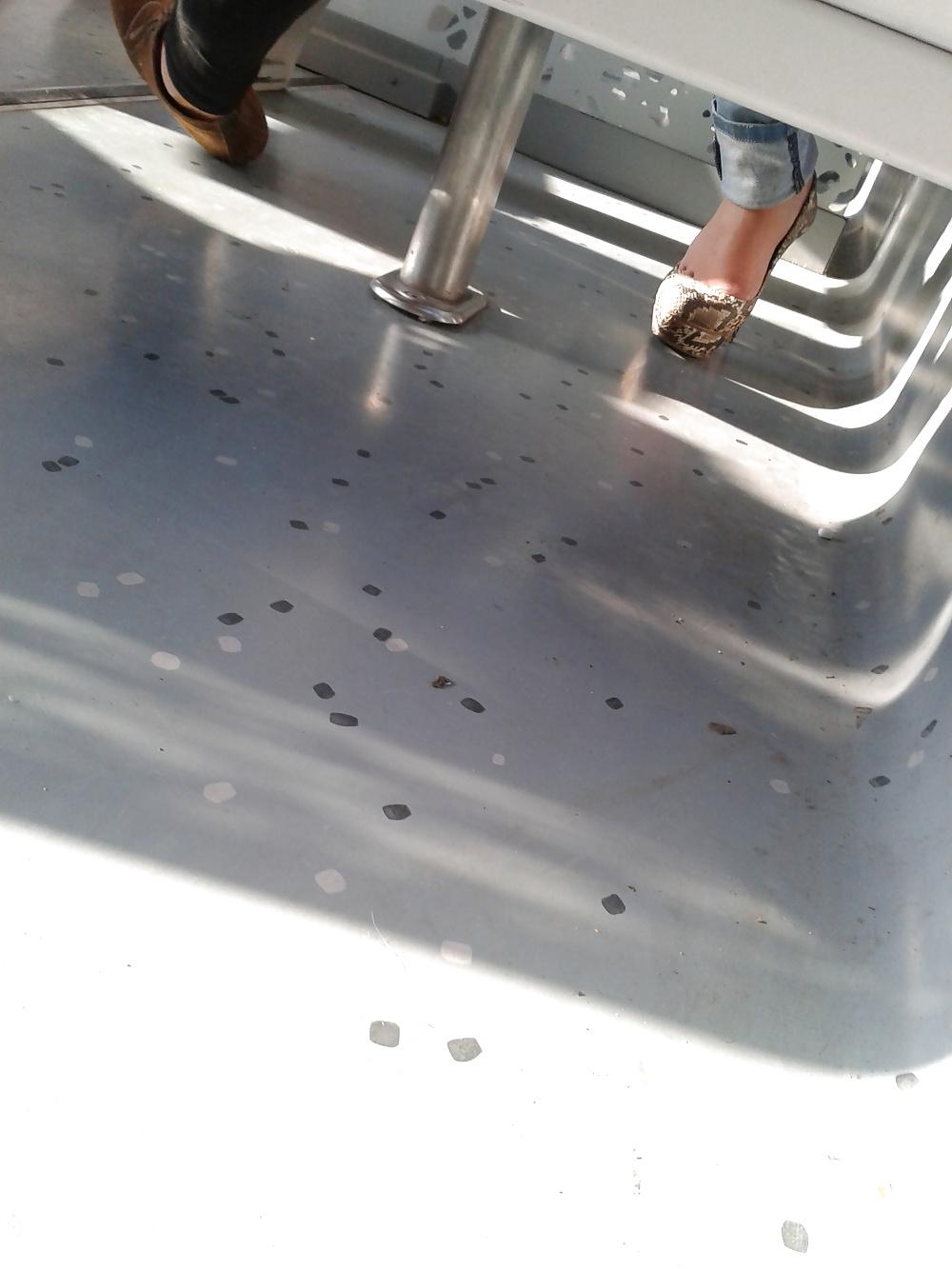 9P French candid feet