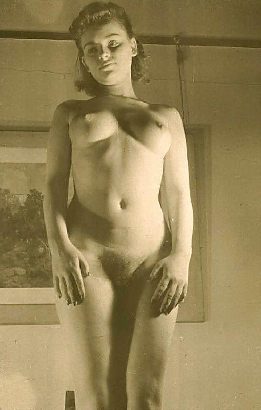 25P Potpurri of Retro Ero and Porn Photos 6