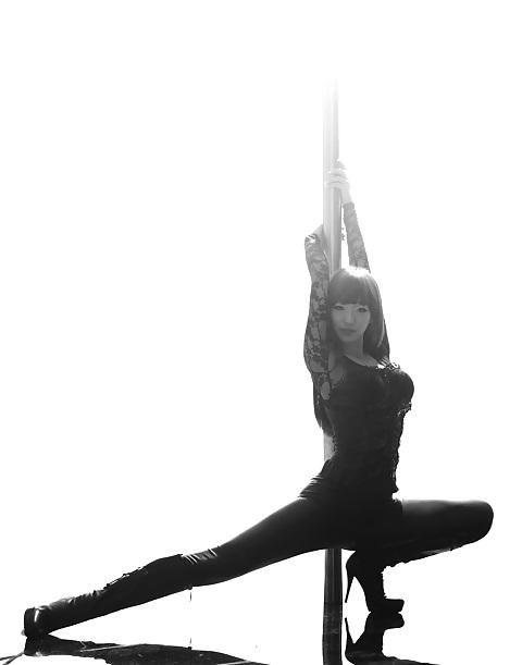 22P Pole-Dancing