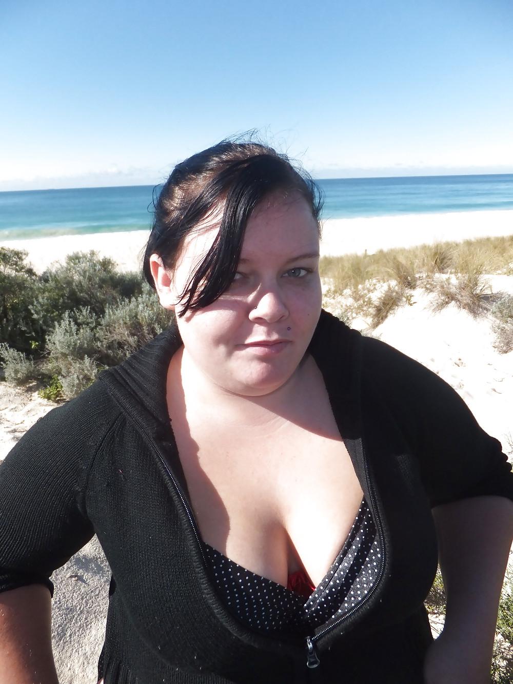 20P BBW Beach Bang