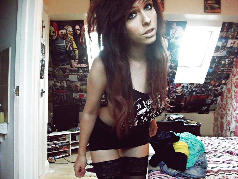 17P Sexy british tumblr girl