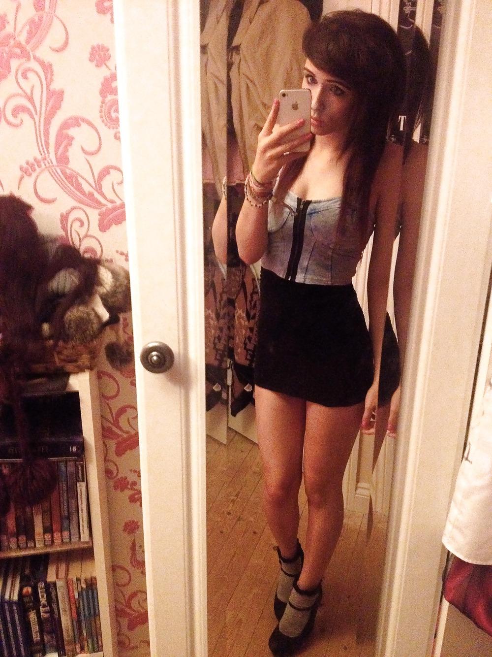 17P Sexy british tumblr girl