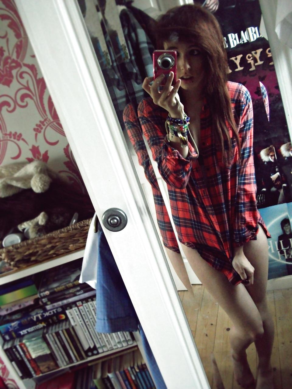 17P Sexy british tumblr girl