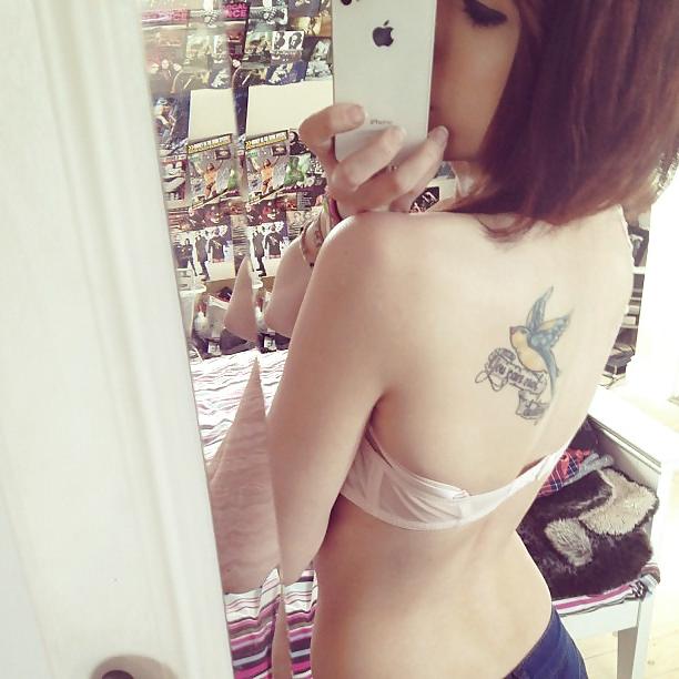 17P Sexy british tumblr girl