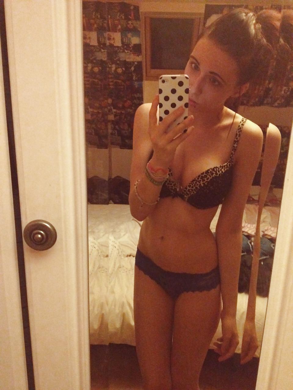 17P Sexy british tumblr girl