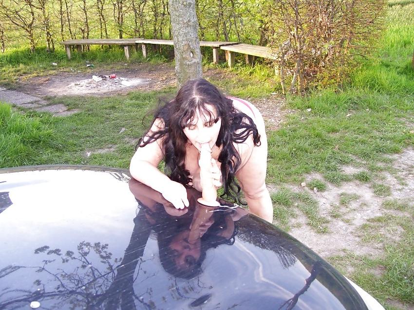 25P Bbw-corinna outdoor slut