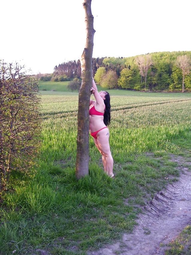 25P Bbw-corinna outdoor slut