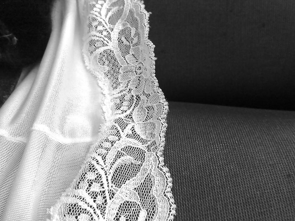 25P Slip views