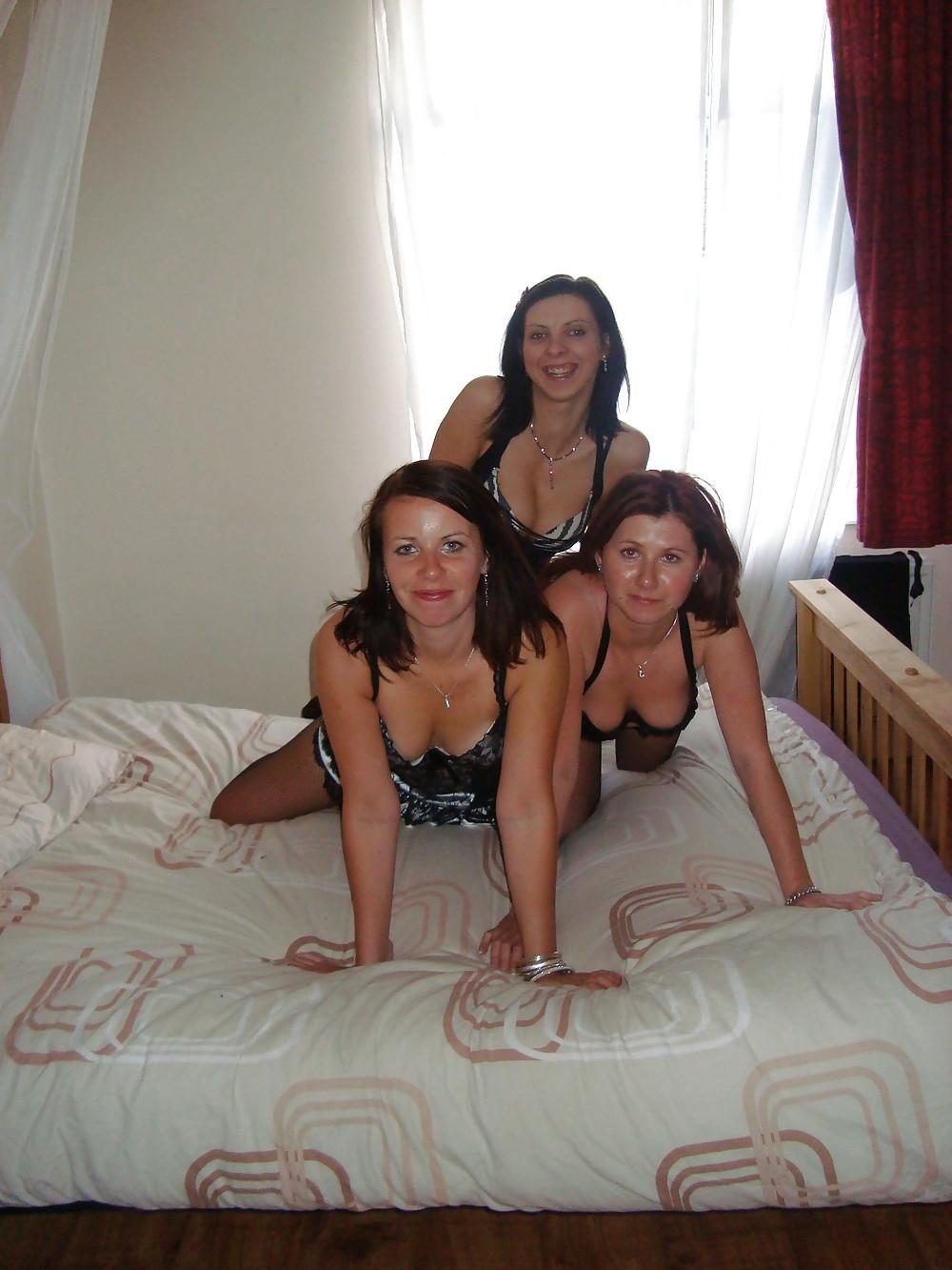 25P Fresh British MILFS