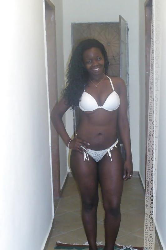 25P Black and ebony beauties (slum Rio de Janeiro) 2