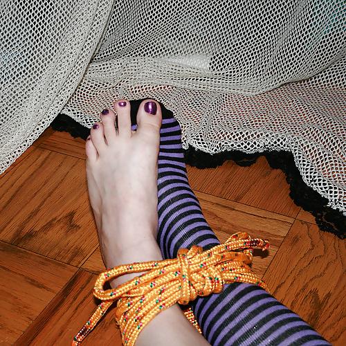 11P Bondage&Feet
