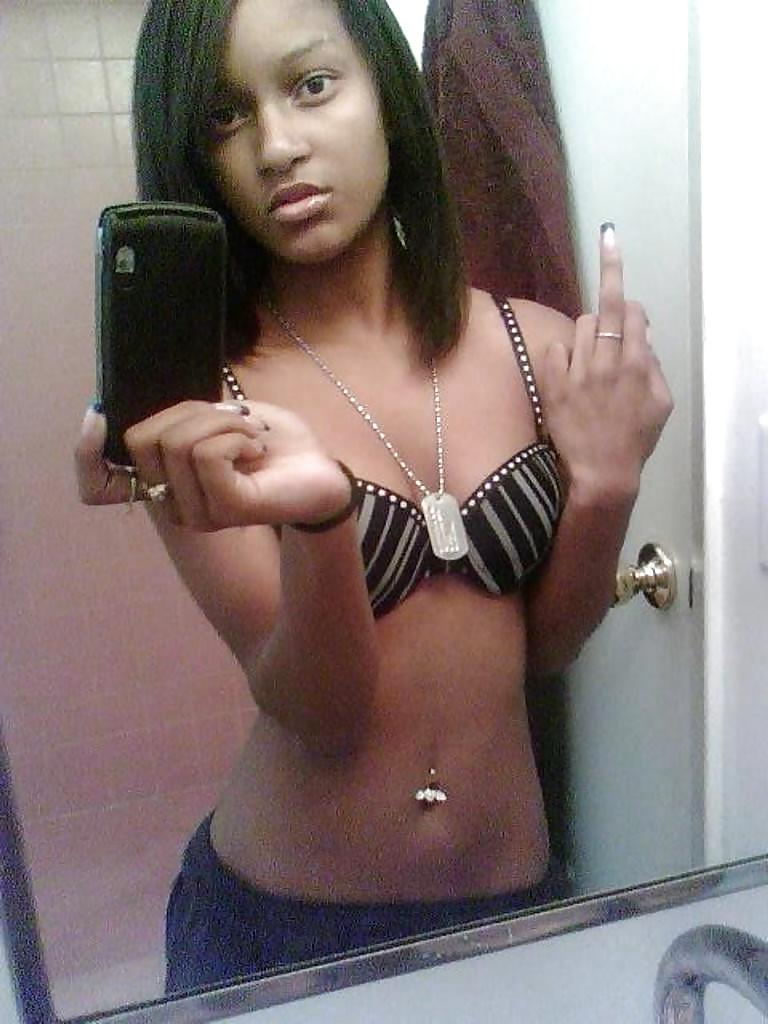 25P BLACK TEEN JENNA SELFPICS