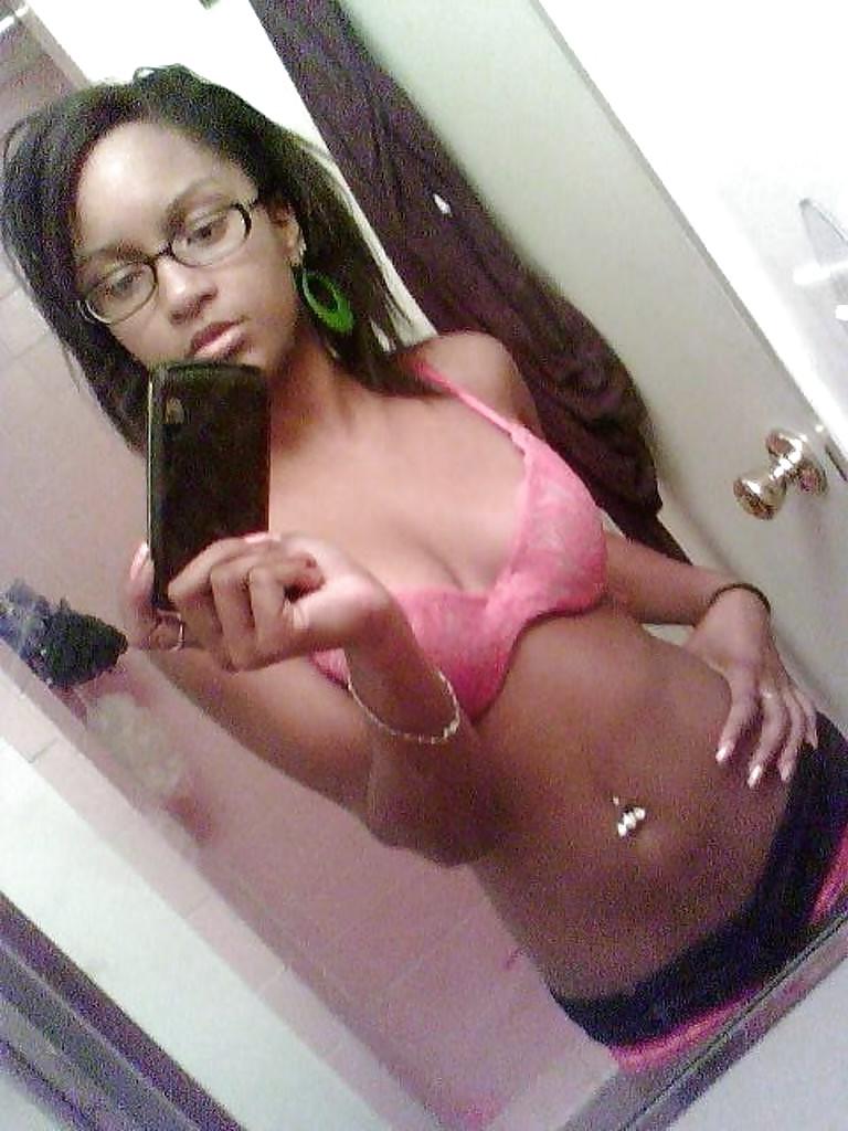 25P BLACK TEEN JENNA SELFPICS
