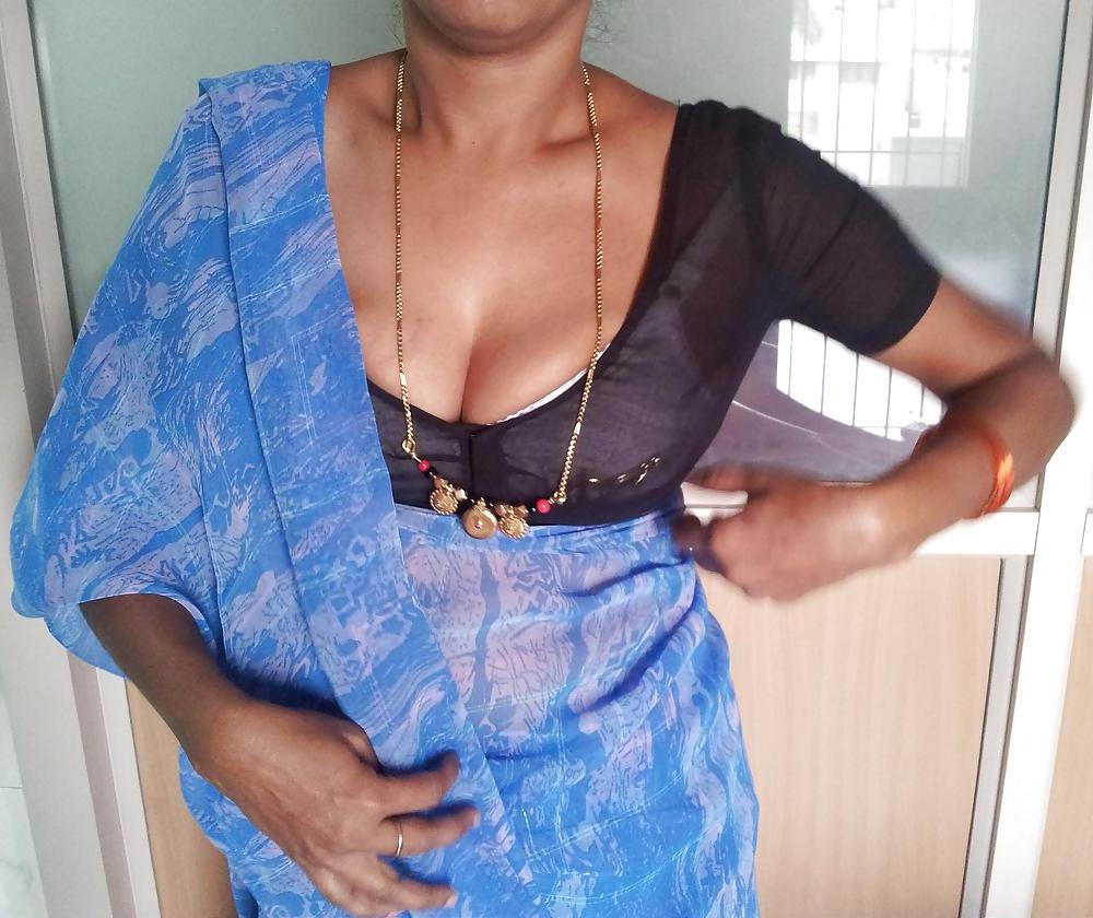 7P My sexy cleavage