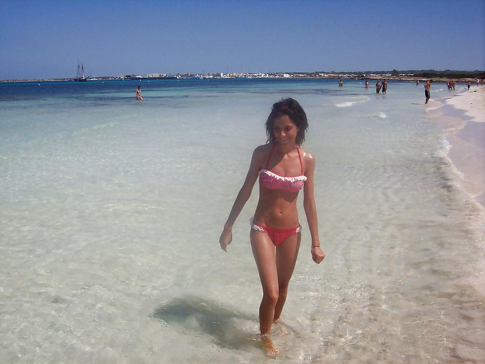 21P Gorgeous Slut on Vacation