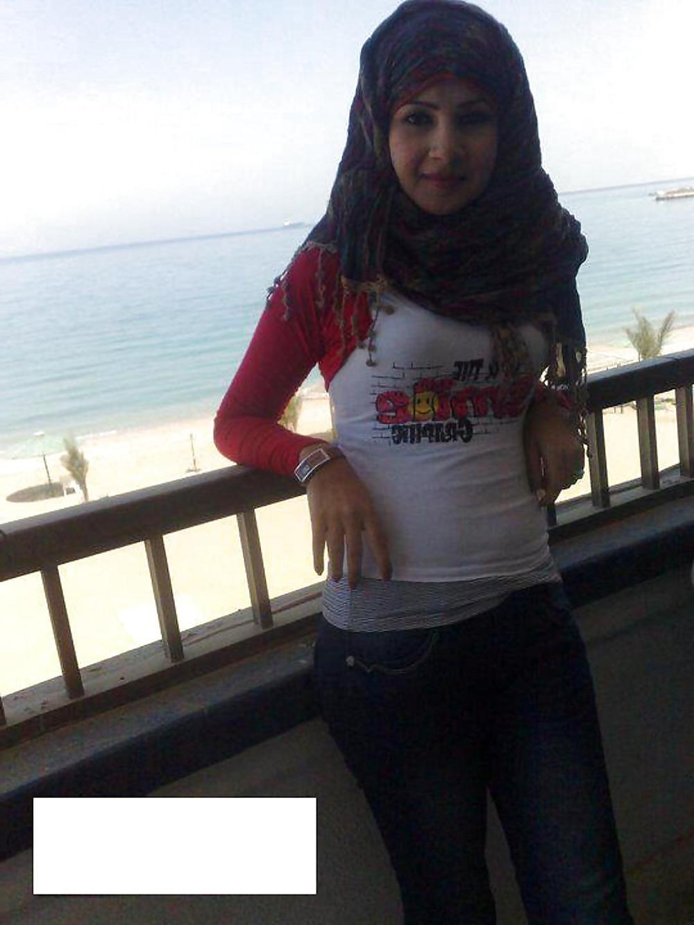 8P Arab turkish girls 16