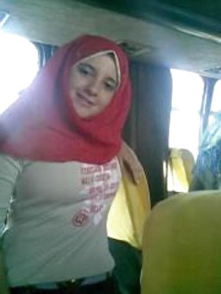 8P Arab turkish girls 16