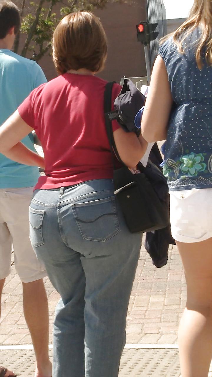 25P Voyeur thick BBW
