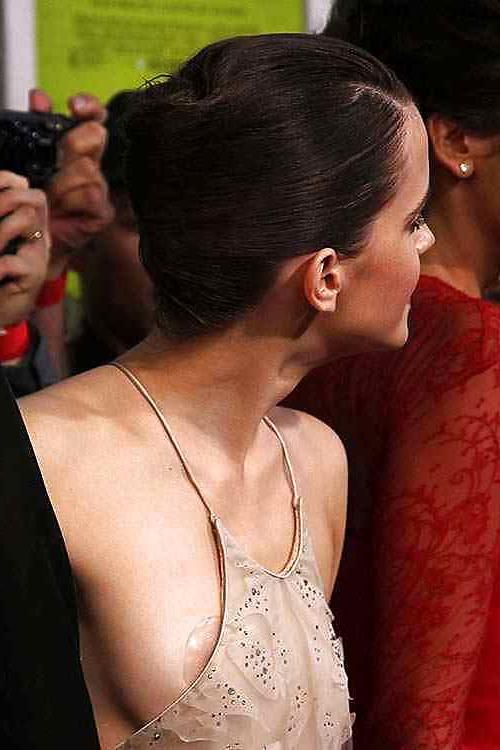25P Emma Watson boob slip