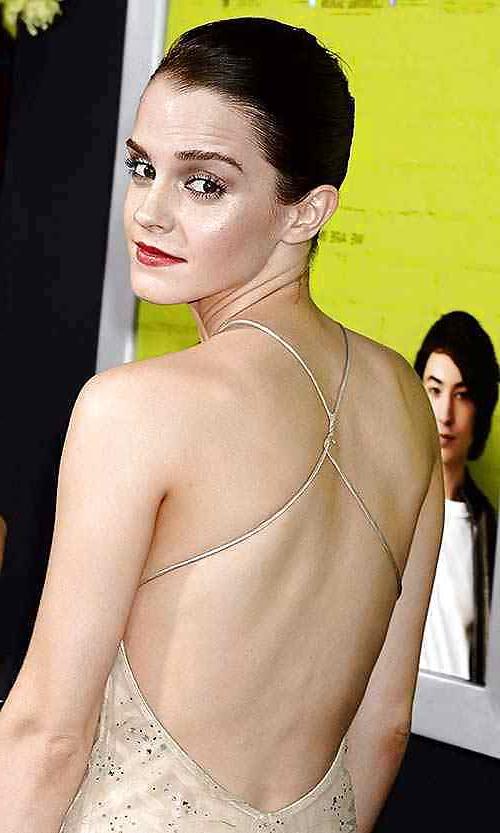 25P Emma Watson boob slip