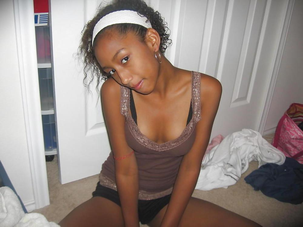 25P UNSCHULSDSBLONDIE LIEBT BLACK GIRLS 036