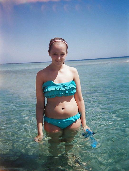 22P British Facebook Teens (nn)