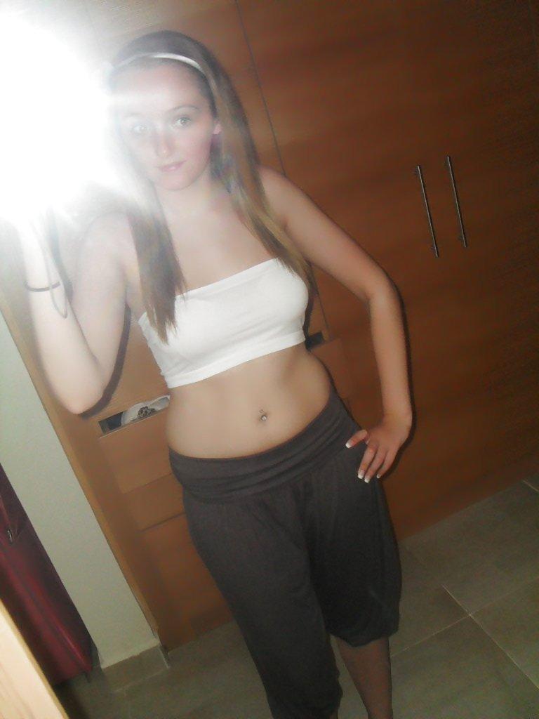 22P British Facebook Teens (nn)