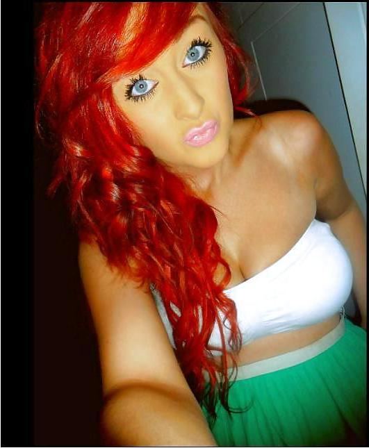 22P British Facebook Teens (nn)