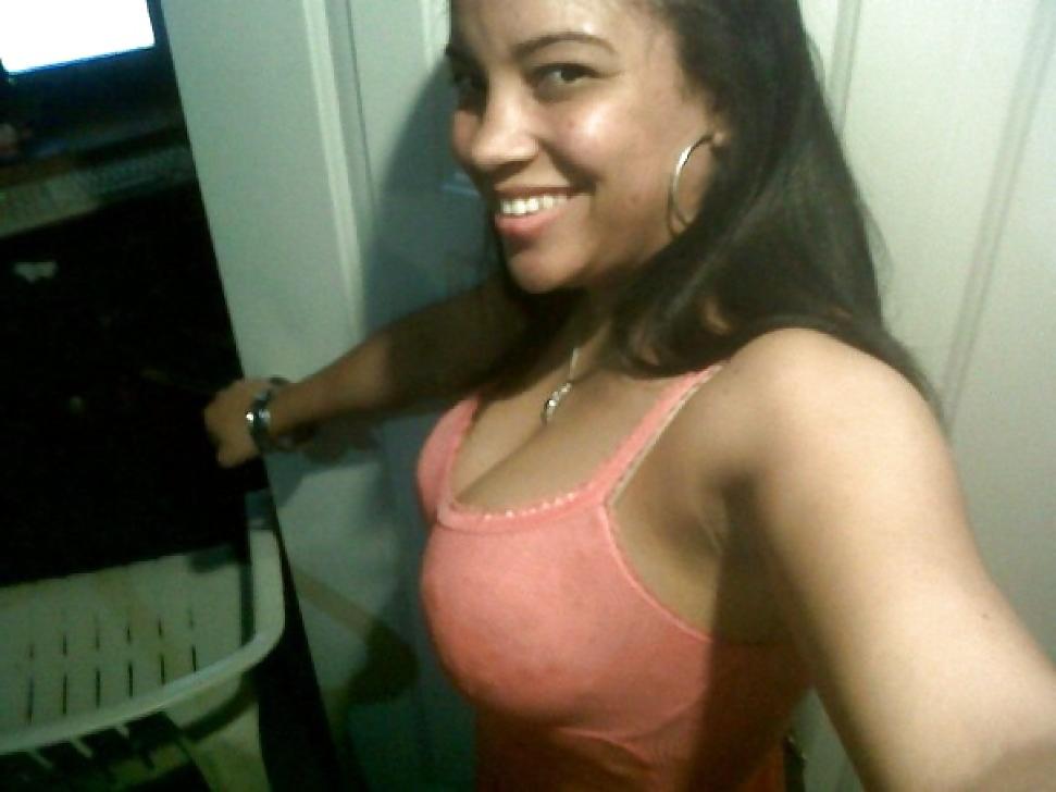 25P Latino Cleavage
