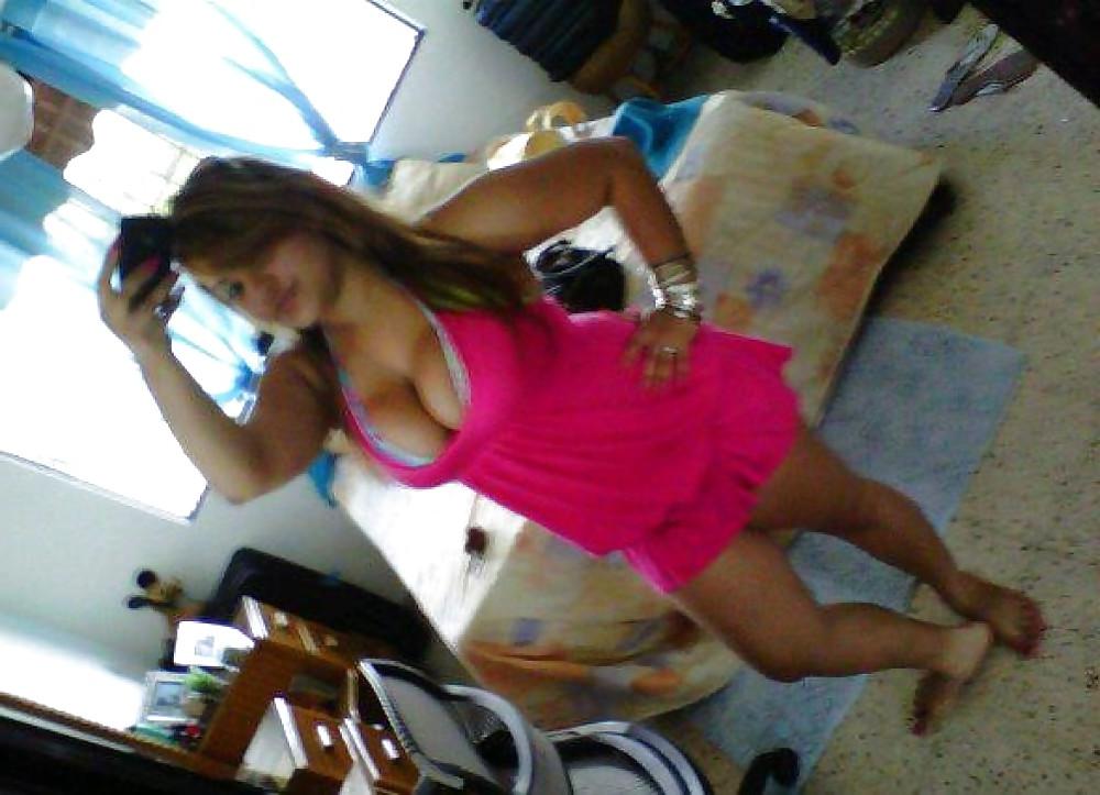 25P Latino Cleavage