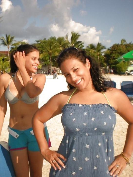 25P Latino Cleavage