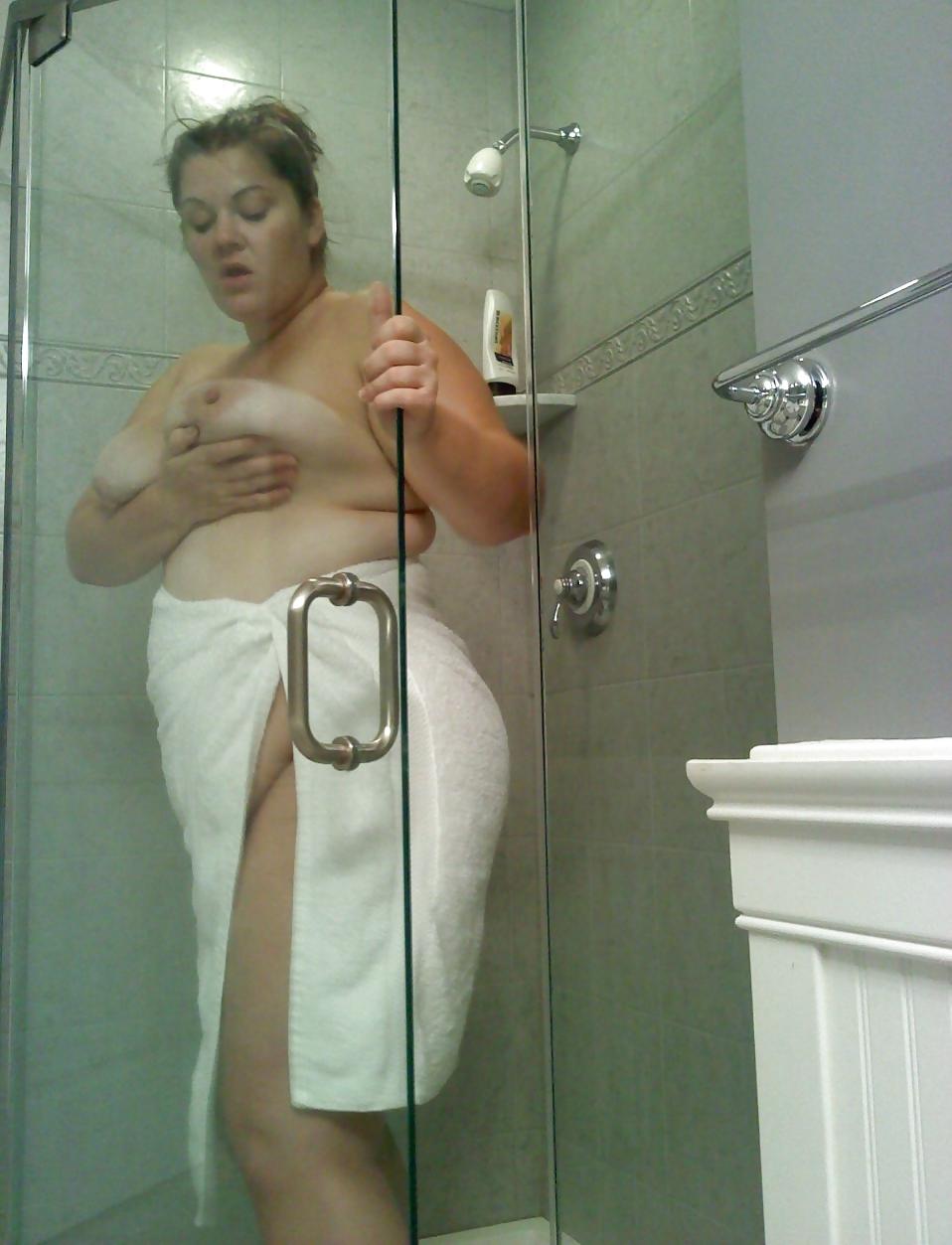 12P Gorgeous chubby girl
