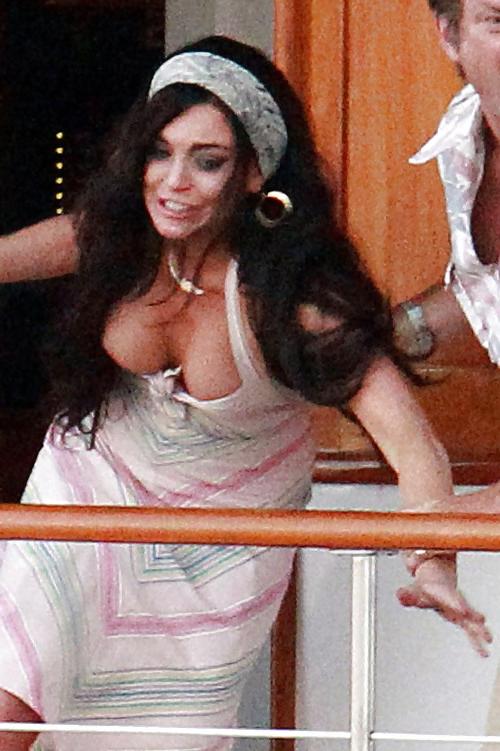 7P Lindsay Lohan ... Nip Slip On Set For ... Liz And Dick 2012