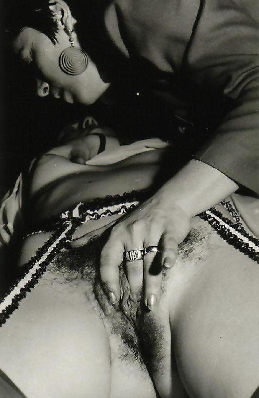 25P Potpurri of Retro Ero and Porn Photos 9