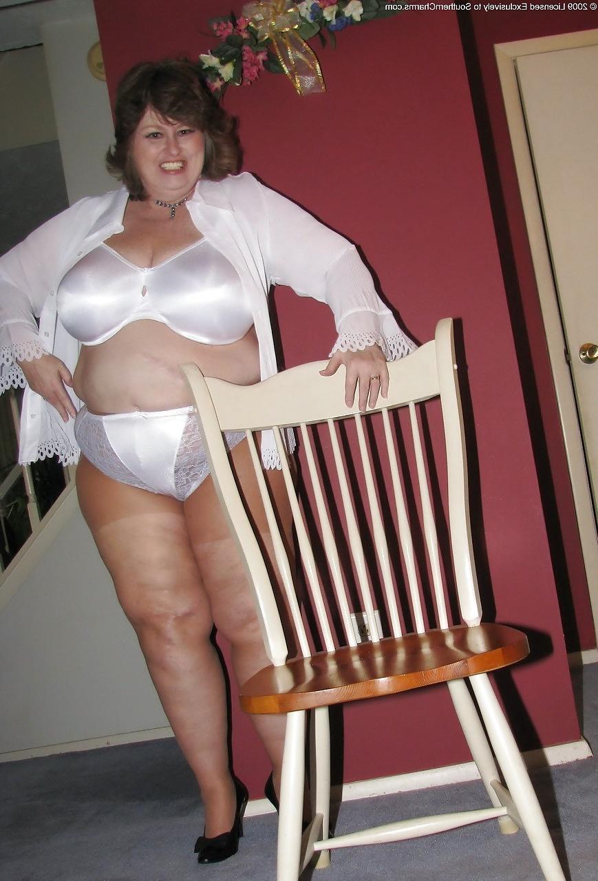 25P Curvy & bbw ladies in satin lingerie