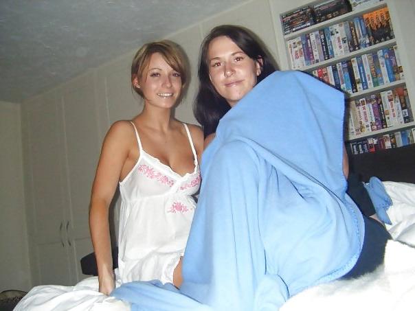 25P Lot's asked me to post Roxanne's wedding pics. Have fun so